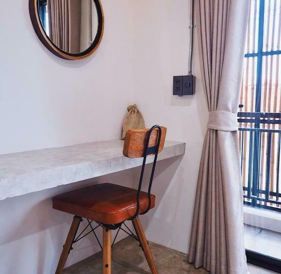 غرفة قياسية فردية, Luck Esan Loft