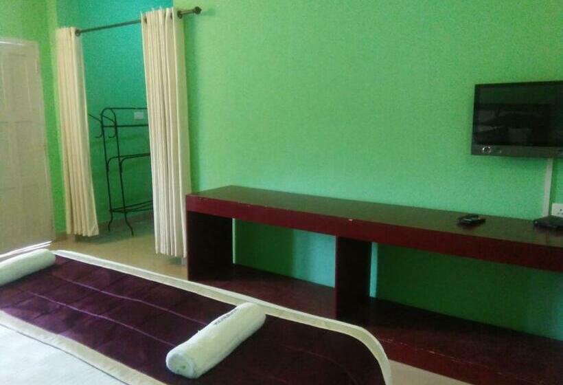 Quarto Deluxe, Konark Homestay