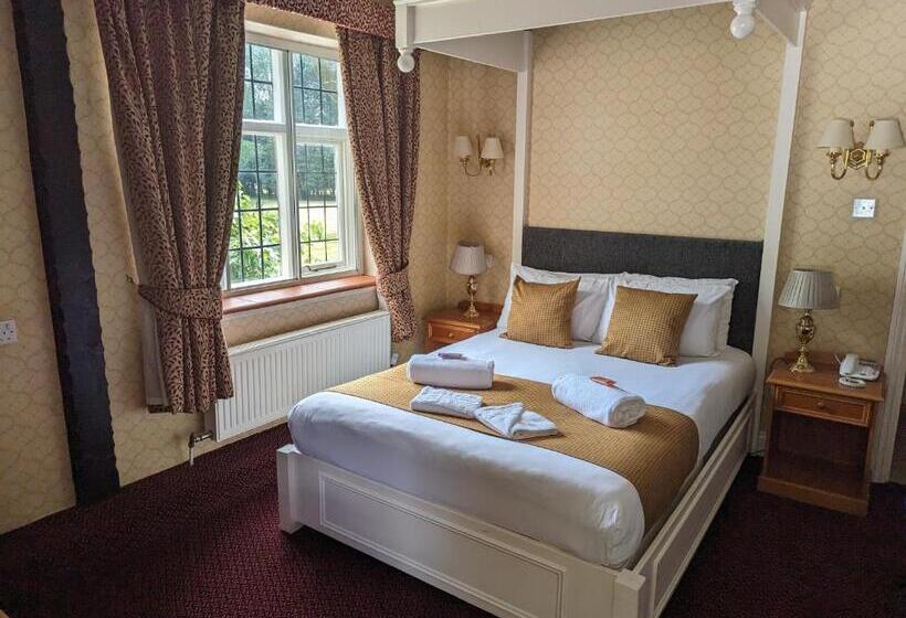 Quarto standard, Howfield Manor