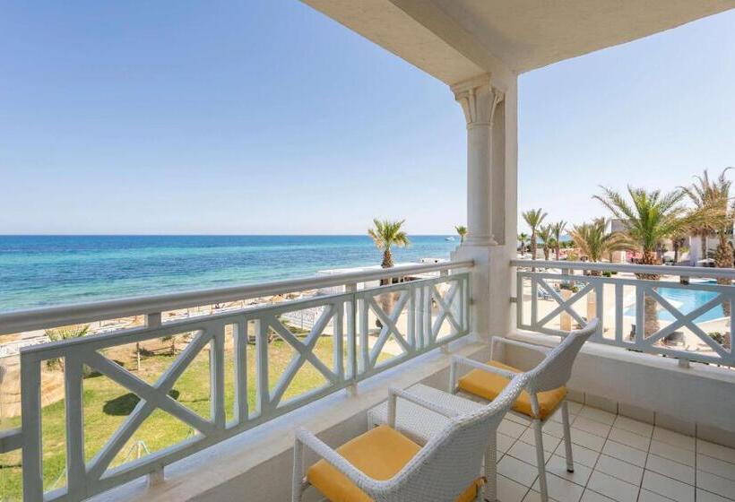 Номер Superior Вид на Море с Балконом, Radisson Blu Resort & Thalasso, Hammamet
