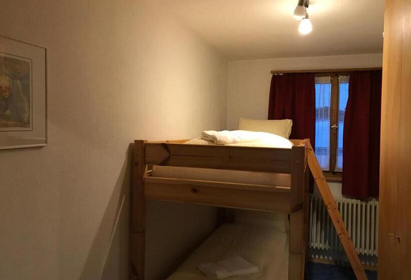 Апартаменты 2 Спальни, B&b Hotel & Appartements Chasa Valär