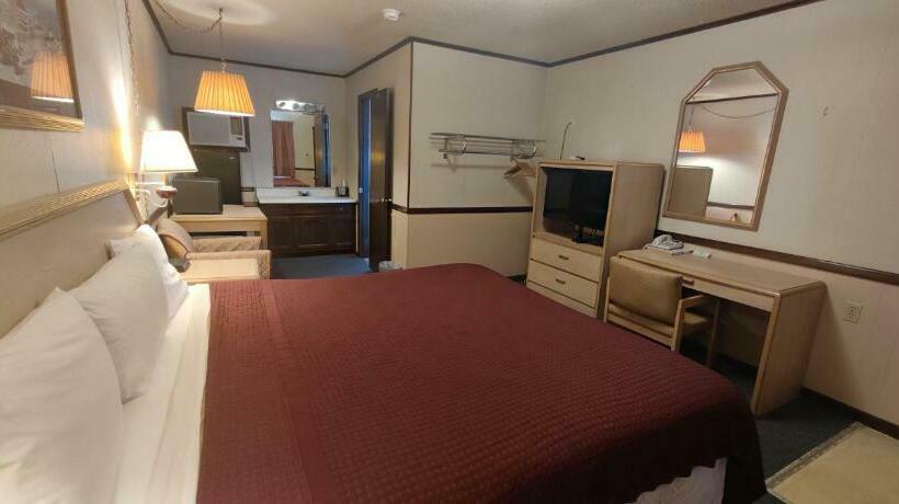 غرفة قياسية سرير كينج, Twin Pine Motel