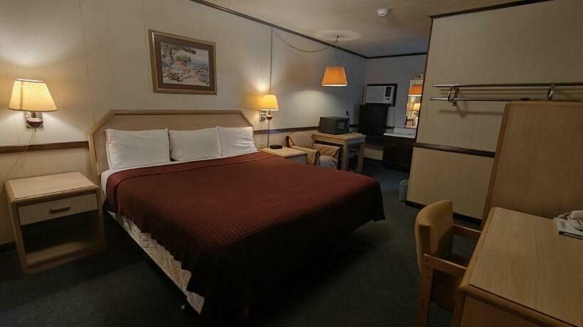 Стандартный Номер Кровать Кинг, Twin Pine Motel