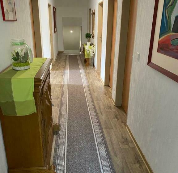 اتاق اکونومی, Landgasthaus Jägerhof