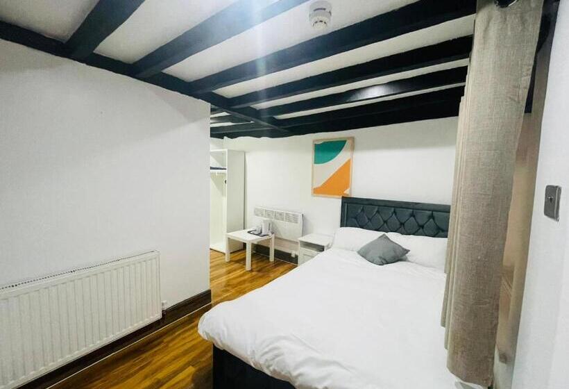 Номер Стандарт, Tudor Oaks Lodge Stevenage North