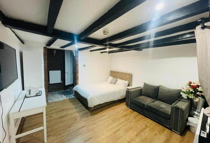 Номер Deluxe, Tudor Oaks Lodge Stevenage North