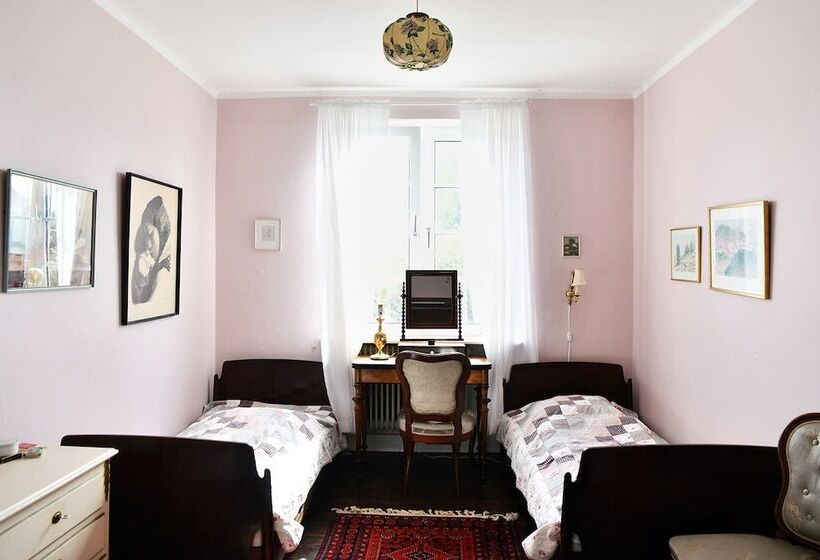 Номер Стандарт, Huset I Hejls