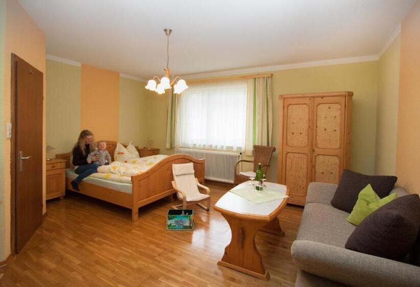 Номер Стандарт, Willi's Bauernhof
