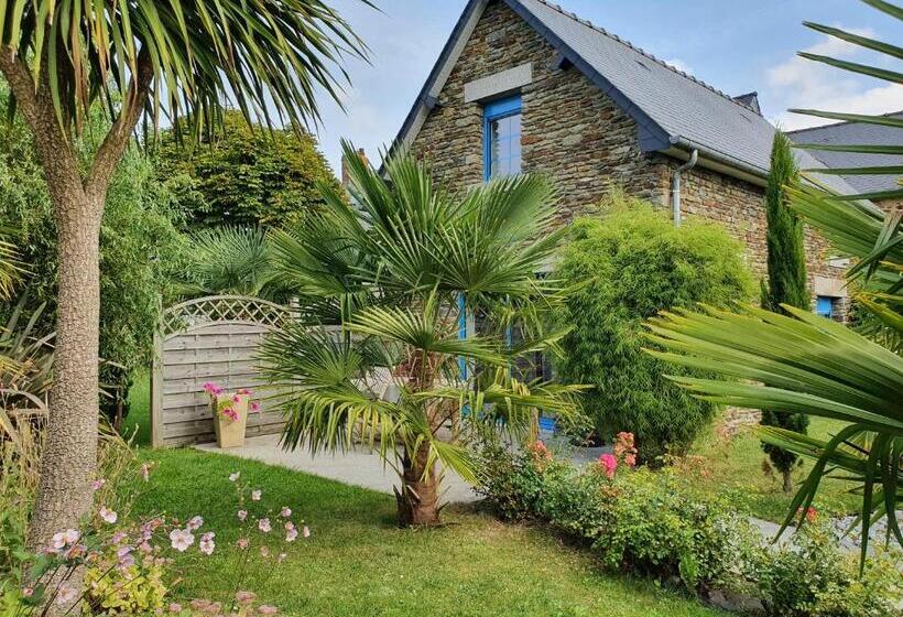 Дом 1 Спальня, La Bastide Du Moulin   Mont St Michel