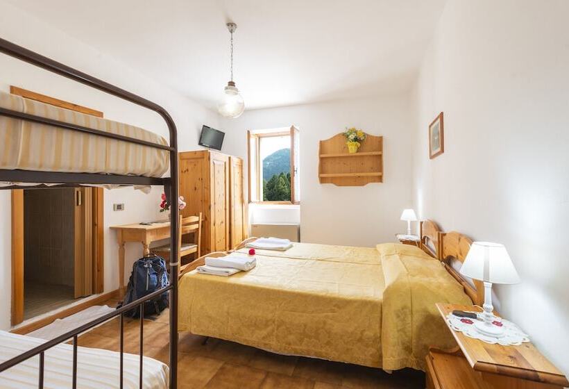 Номер Стандарт Трехместный, Rifugio Monte Baldo