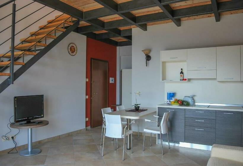 Апартаменты 1 Спальня, Residence Usignolo