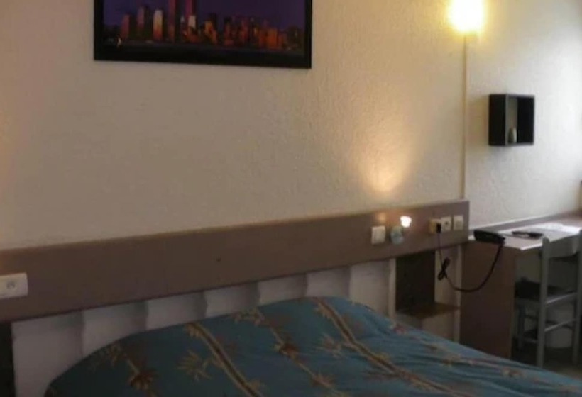 스탠다드 룸, Contact Hôtel Come Inn