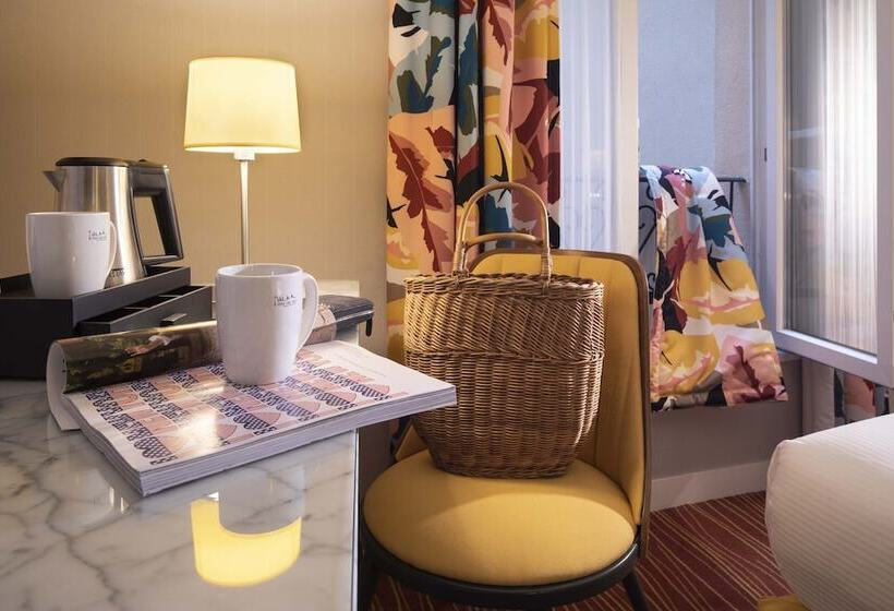 Chambre Standard, Des Arts Montmartre