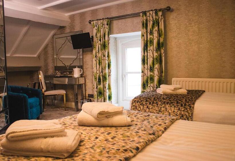 Семейный Номер, Leighinmohr House