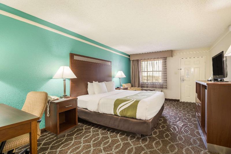 Quarto Estandar Cama King, Quality Inn Tulsa Central