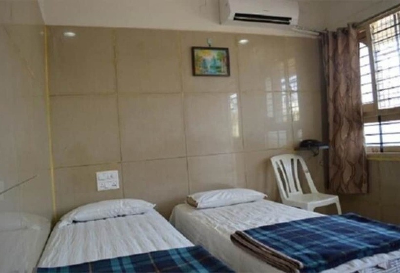 豪华单人间, Mourya Deluxe A/c Lodge