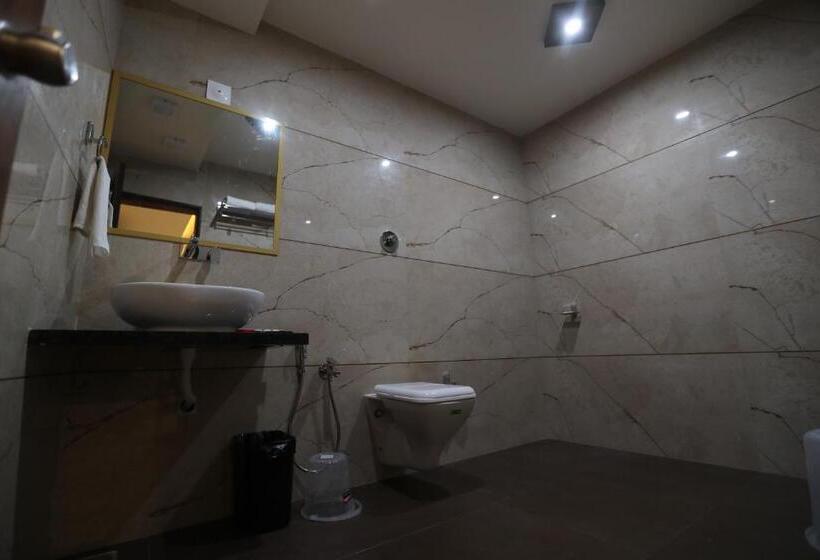 Семейный Номер, Neptune Inn