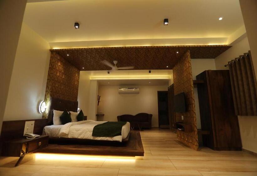 Люкс Кровать Кинг, Neptune Inn