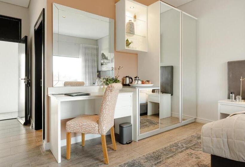 Номер Deluxe, Vrede En Lust Estate