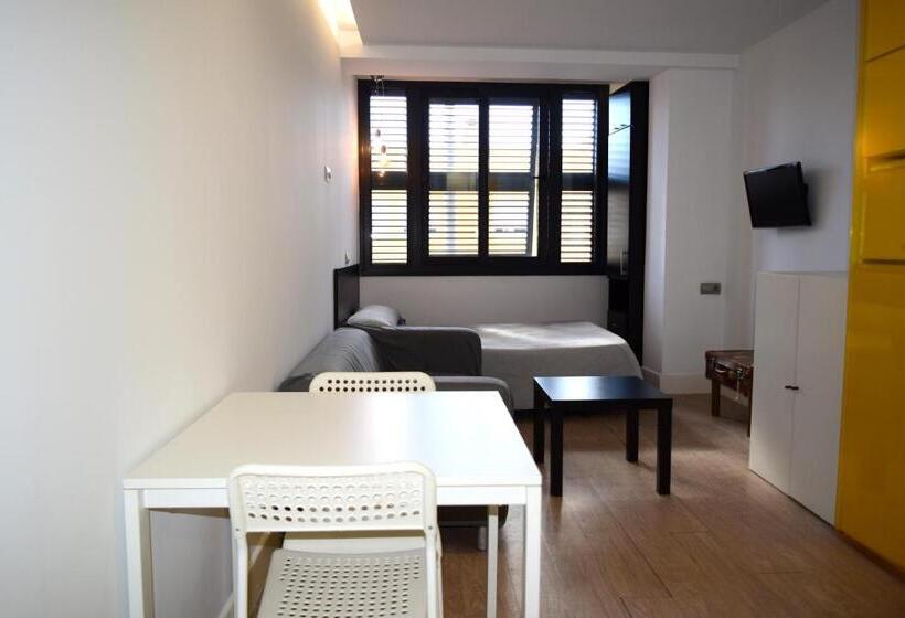 Studio Standard, Mirablau
