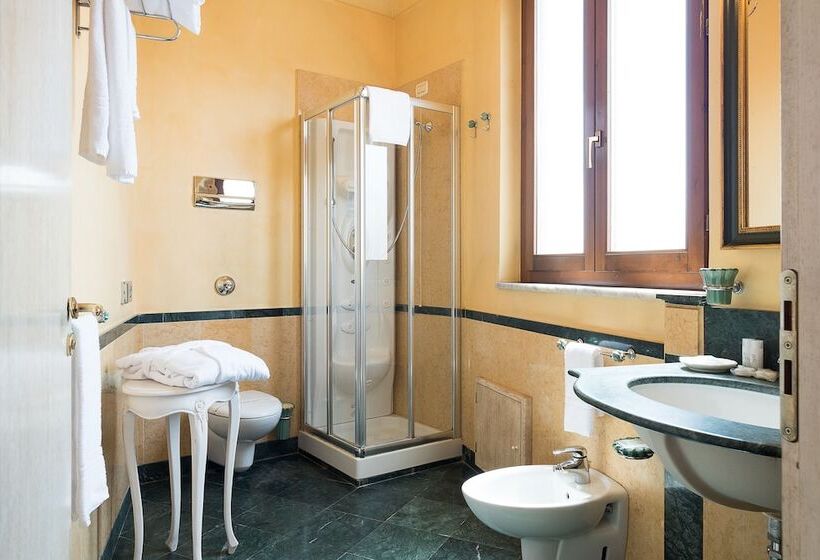 标准间, Vecchio Borgo