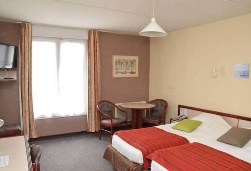 Стандартный Номер Нижний Этаж, Hôtel Et Studios D Orfeuil