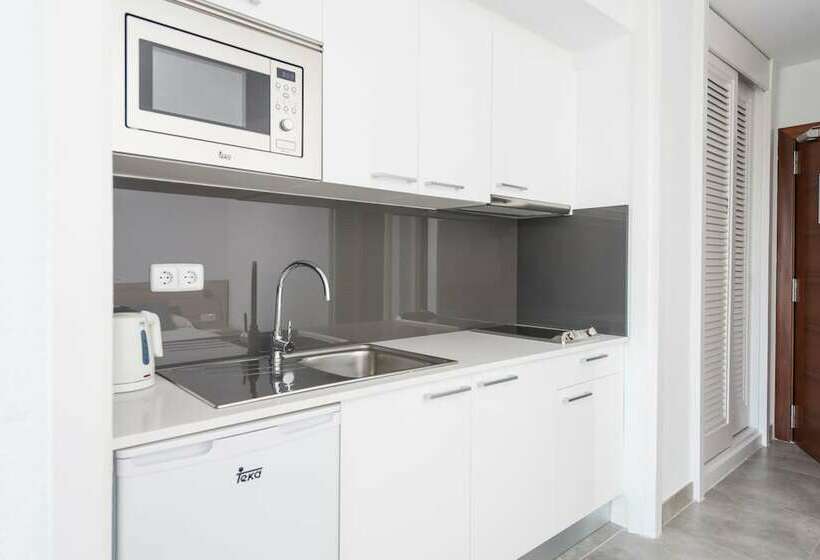 Студио Стандарт Вид на Бассейн, Apartamentos Siesta I