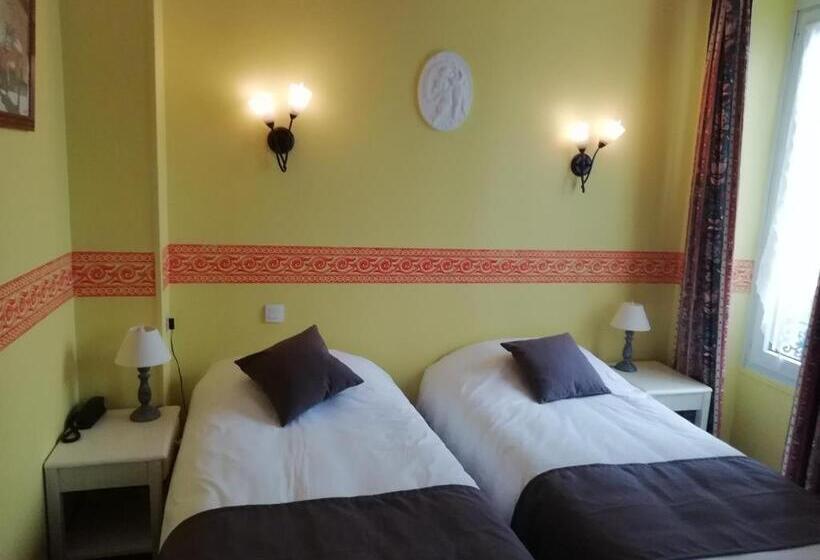 Номер Стандарт, Hostellerie Saint Martin  Logis Hôtel Et Restaurant