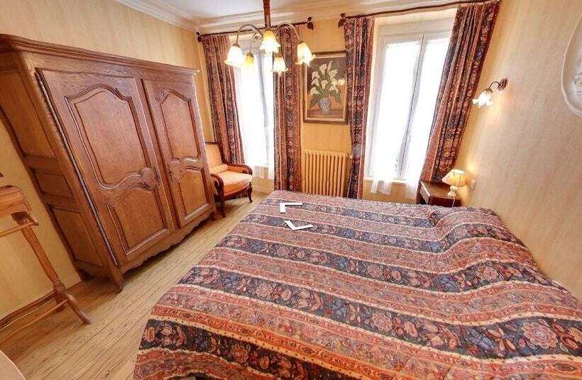 Номер Стандарт, Hostellerie Saint Martin  Logis Hôtel Et Restaurant