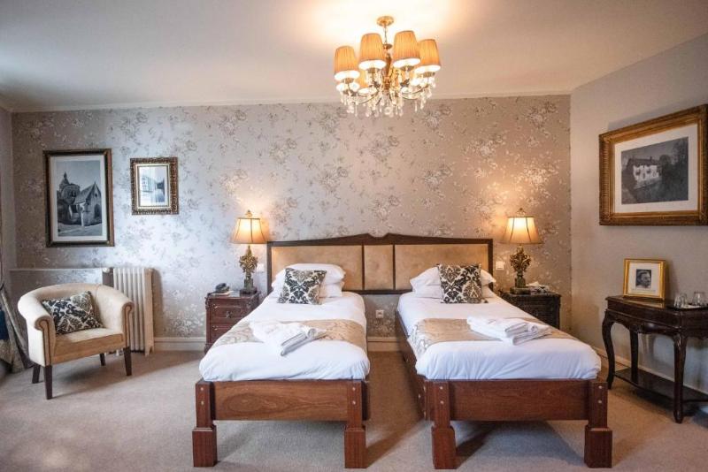 Четырехместный Номер Стандарт, Logis Hotel De France