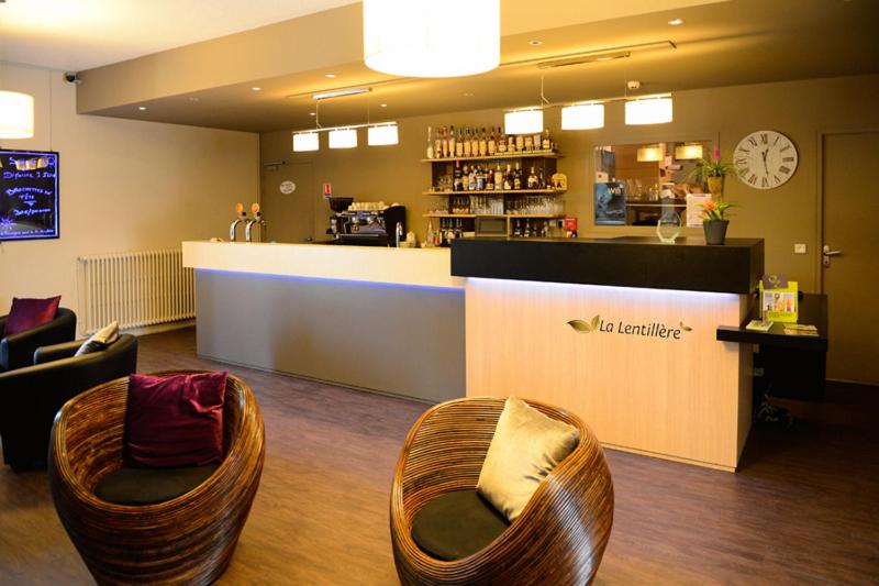 Номер Стандарт Вид на Парк, Logis La Lentillere  Restaurant Cote Parc