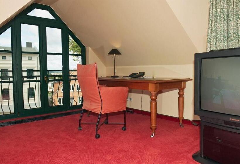 Люкс, Romantik Hotel Kaufmannshof