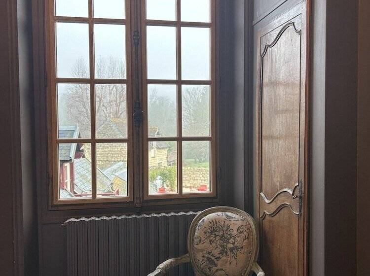 Номер Стандарт, De L'abbaye De Longpont