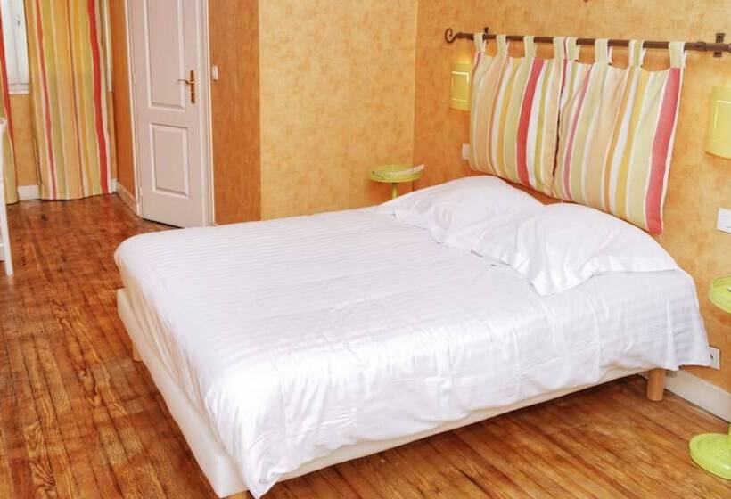 Номер Стандарт, Hôtel Les Pyrénées