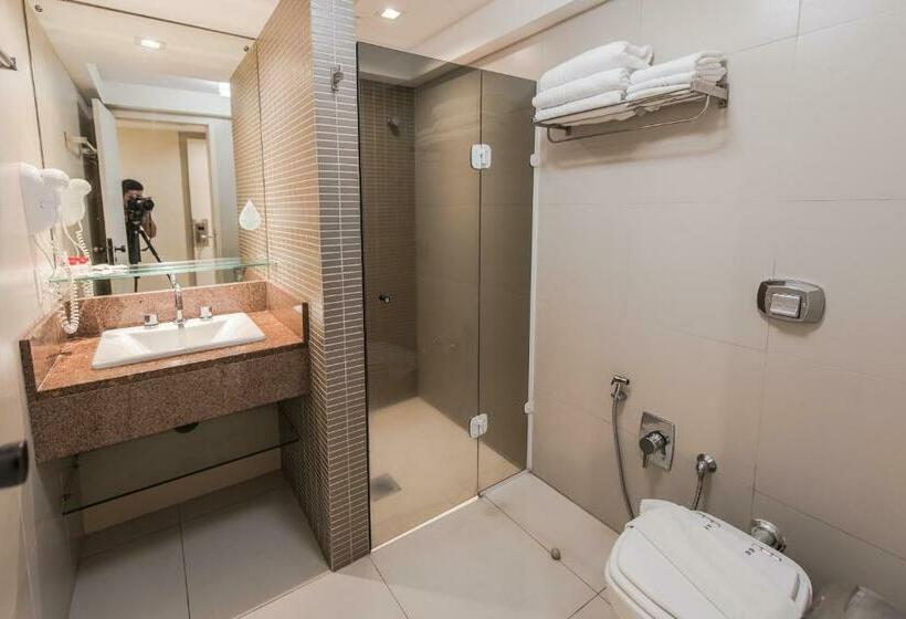 디럭스 트리플 룸, Rafain Palace Hotel & Convention Center