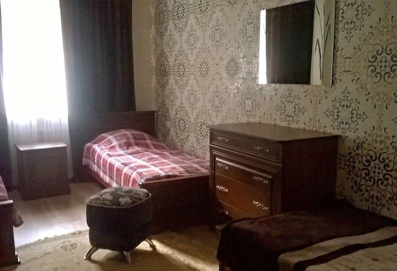 اتاق استاندارد سه نفره, Mini Hotel Staryi Alamat