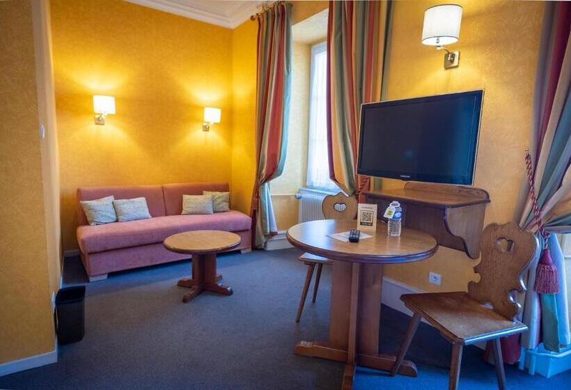 Номер Superior с Видом, Logis Hôtel De La Tour