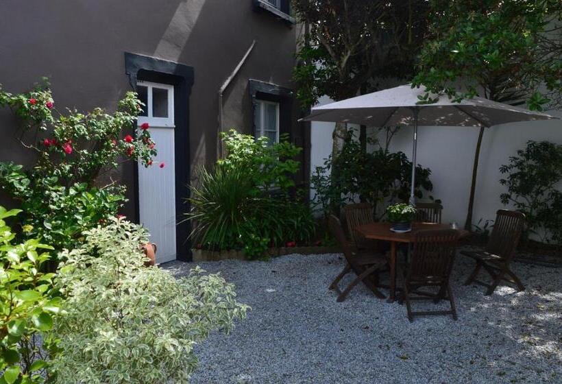 اتاق استاندارد یک نفره, Hôtel Des Druides
