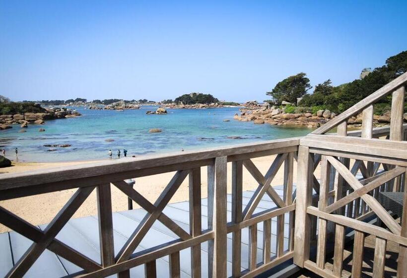 Номер Стандарт Вид на Море с Балконом, Logis Hôtel Saint Guirec Et De La Plage