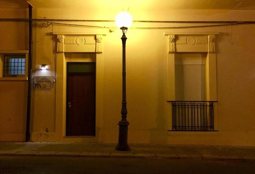 اتاق لوکس چهار تخته, B&b San Francesco Di Paola