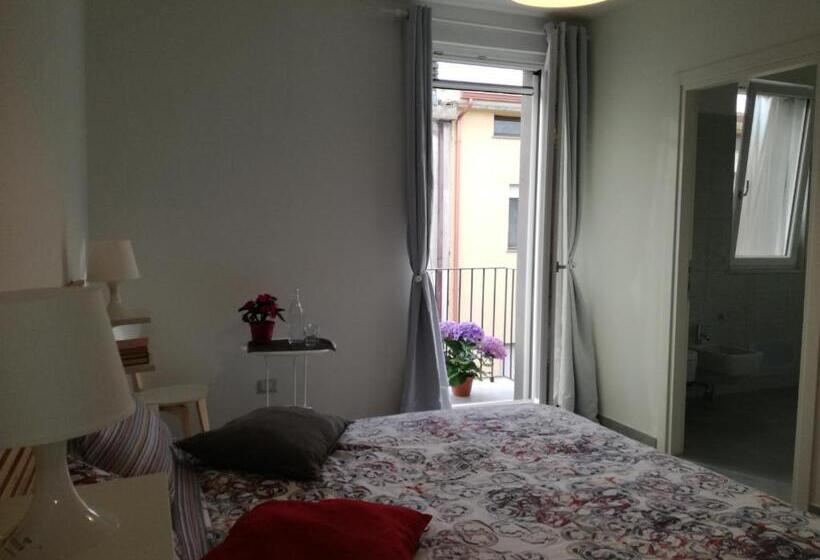 Номер Стандарт с Балконом, Adagiostay
