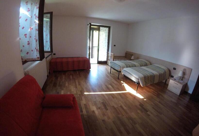 Семейный Номер Совместный Санузел, B&b Carunei