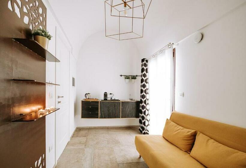 Люкс Кровать Кинг, Suite1212  Pirrelli
