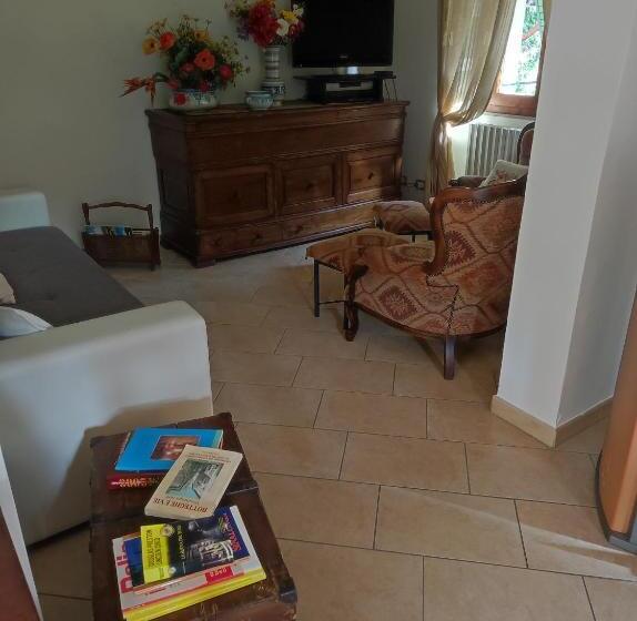 فيلا غرفة نوم واحدة, La Pineta