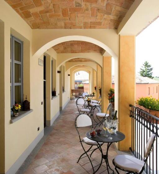 バルコニー付きジュニアスイート, Albergo Castiglione Langhe