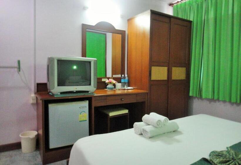 디럭스 룸, Thepparat Lodge Krabi