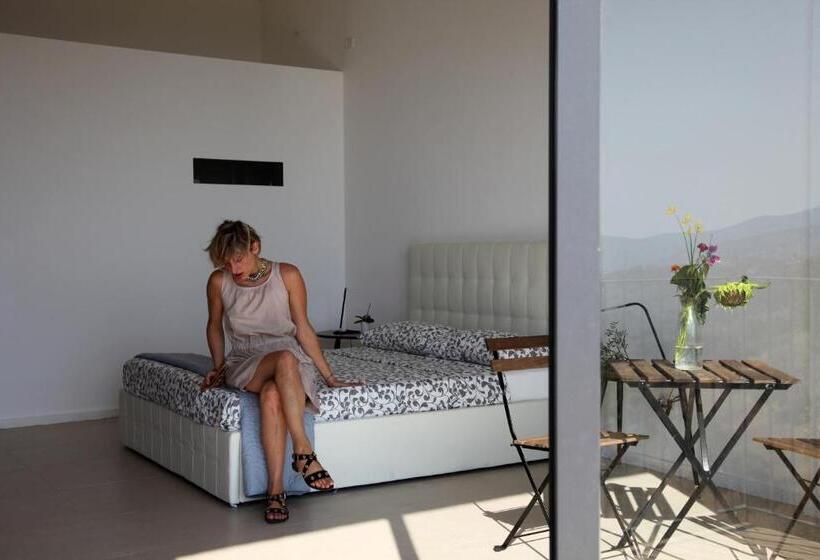 Дом 4 Спальни, Tenuta Santa Caterina