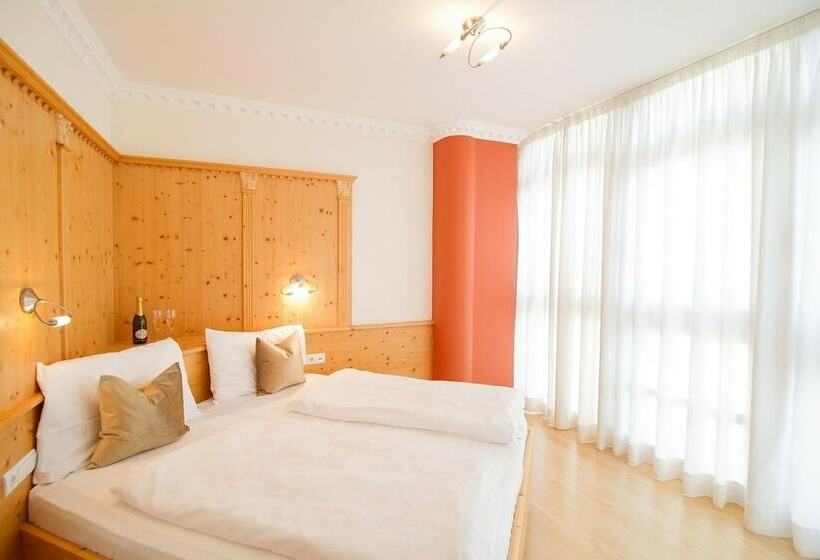 Апартаменты Comfort 2 Спальни, Panorama Tramin