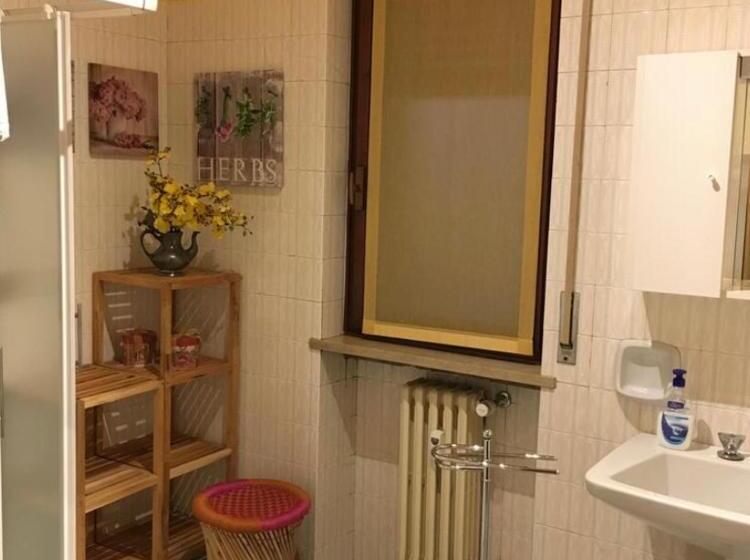 اتاق استاندارد با سرویس بهداشتی مشترک, La Giara Rooms