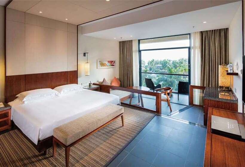 이그제큐티브 주니어 스위트, Hilton Hua Hin Resort & Spa